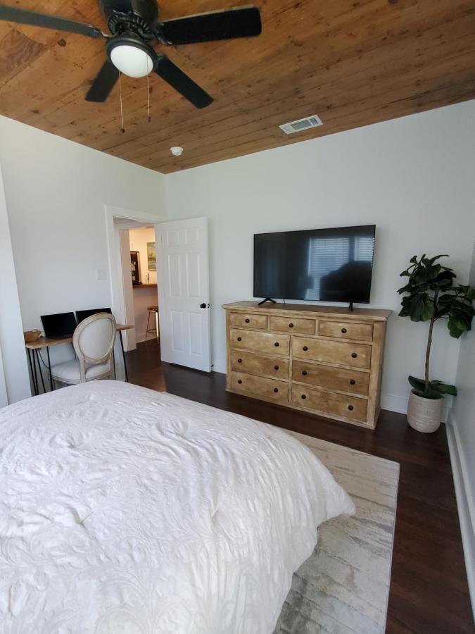 New! Fully Restored 1930S Beach Bungalow Galveston Exterior foto