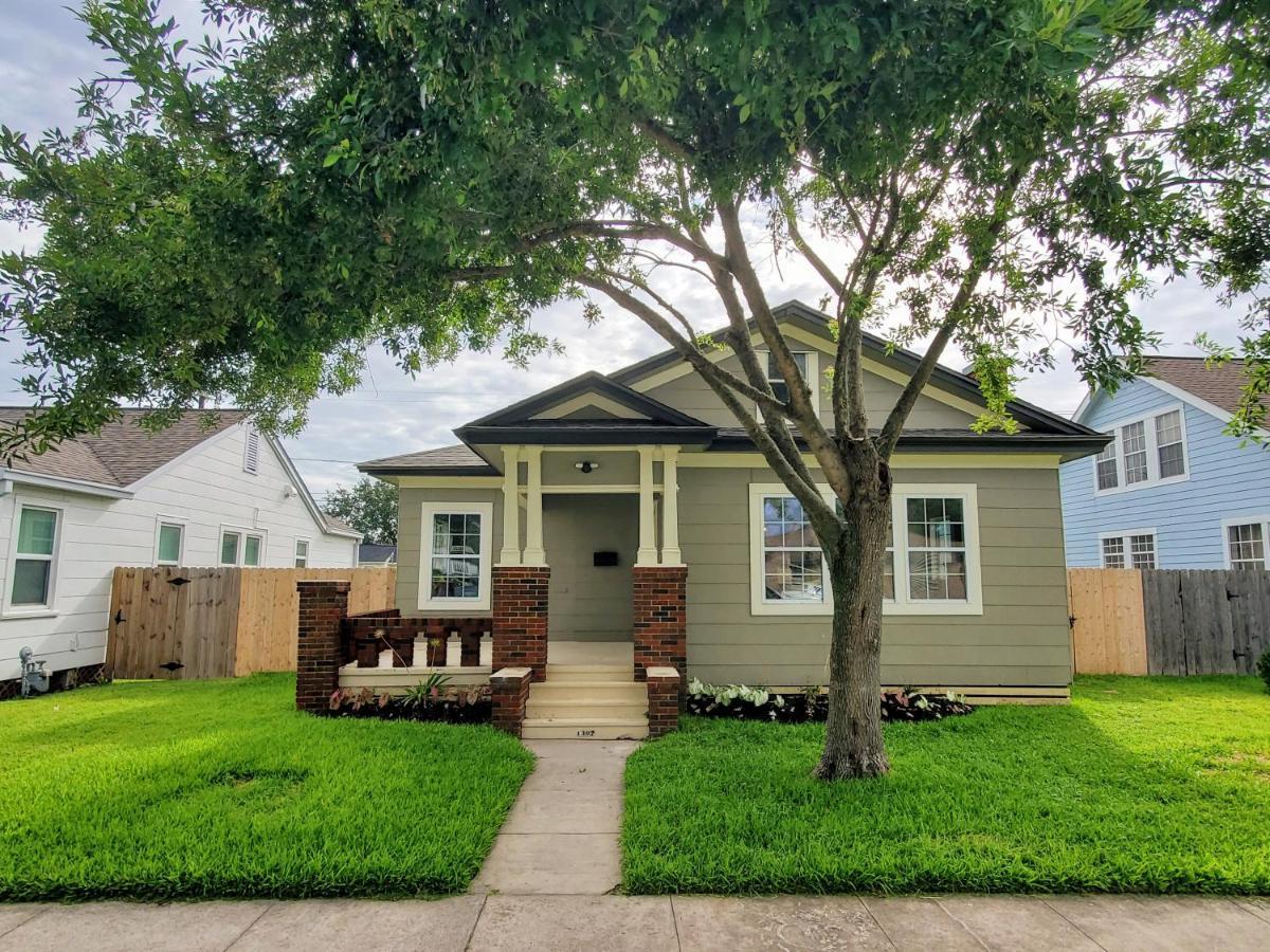 New! Fully Restored 1930S Beach Bungalow Galveston Exterior foto